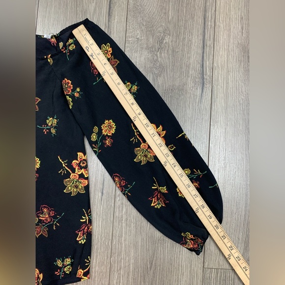 A.L.C. Marissa Floral Silk Blouse Asymmetrical Sz‎ 10 - Picture 6 of 12